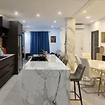 Modern House With Pool - 10 Guests Max Ta Cantar