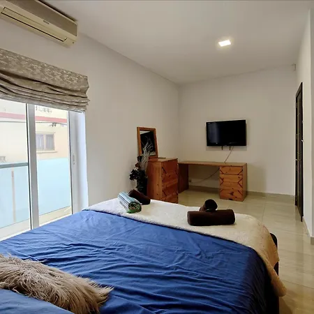 Modern House With Pool - 10 Guests Max Ta Cantar