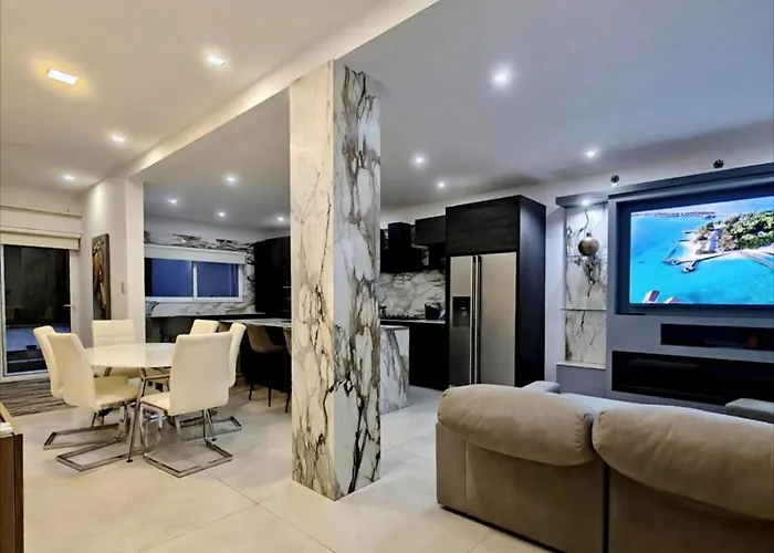 아파트 Modern House With Pool - 10 Guests Max *