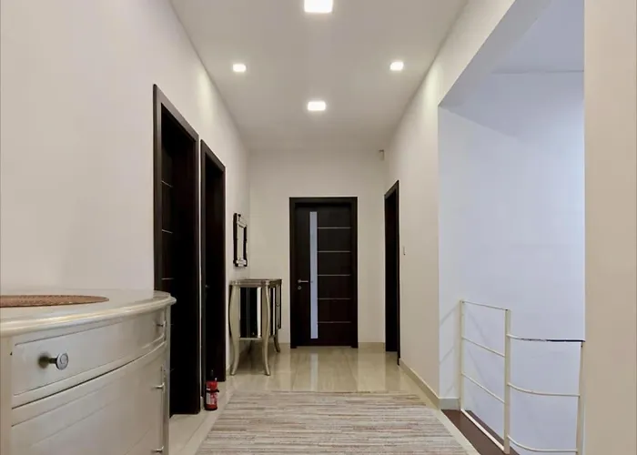 Modern House With Pool - 10 Guests Max Ta Cantar